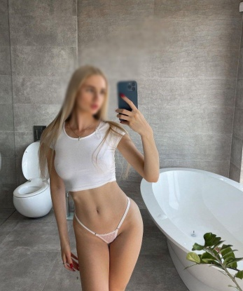 Мои услуги откроют для тебя новые грани удовольствия. Возможности огромны - классический секс, оральные ласки, массаж, игры в ролевые. Гарантирую конфиденциальность и безопасность. Мои фото подчеркнут мою привлекательность и сексапильность. Мои клиенты оценивают мою работу на высоком уровне - проверено! 😘💋 6652, 18 лет